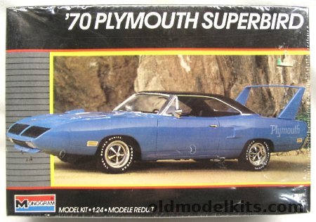 Monogram 1/24 1970 Plymouth Superbird, 2758 plastic model kit